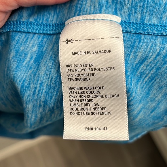 Activewear DSG long sleeve shirt. Size medium. - Picture 3 of 3